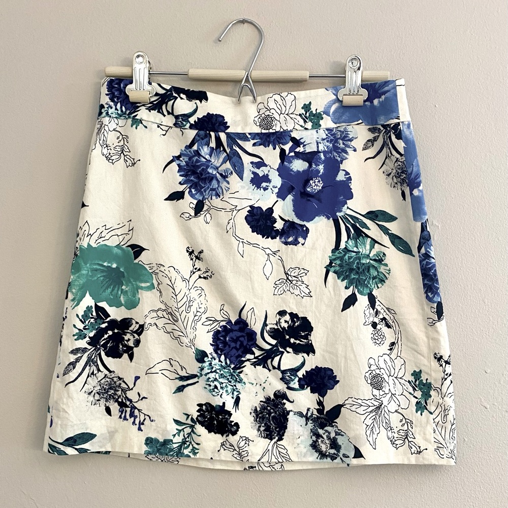 Cream and Blue Floral Mini Skirt